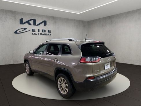 Used 2019 Jeep Cherokee Latitude w/ Popular Appearance Group image 4