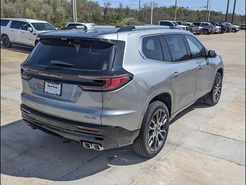 New 2026 GMC Acadia Denali Ultimate w/ LPO, Floor Liner Package AWD/4WD image 7