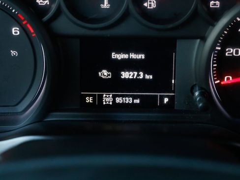 Used 2020 Chevrolet Silverado 1500 Custom w/ Custom Value Package image 46