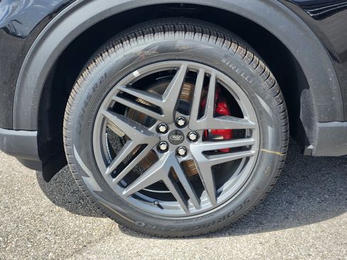 New 2026 Ford Explorer ST-Line w/ ST-Line Street Pack RWD image 7