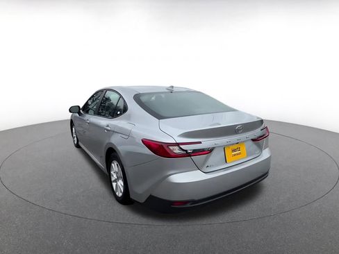 Used 2025 Toyota Camry LE FWD image 15