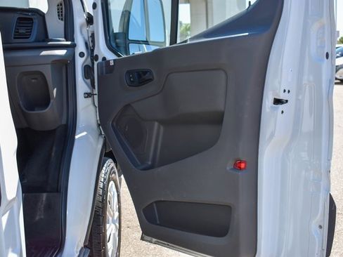 Used 2020 Ford Transit 350 XLT image 32