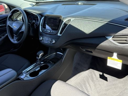 Used 2022 Chevrolet Malibu LT FWD image 26