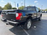 Used 2017 Nissan Titan SV image 4