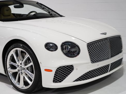 Used 2020 Bentley Continental GT AWD/4WD image 22