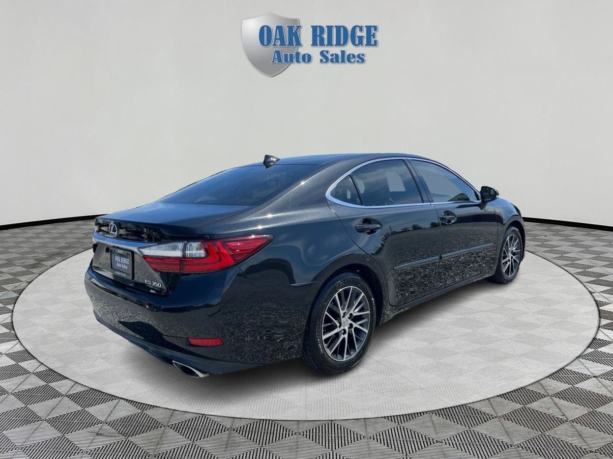 Used 2016 Lexus ES 350 w/ Luxury Package w/Wood Trim FWD image 5