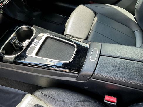 Used 2025 Mercedes-Benz CLA 250 image 18