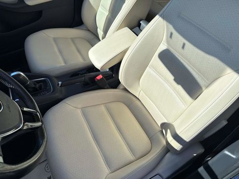 Used 2017 Volkswagen Jetta SE image 21