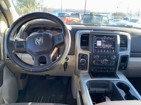 Used 2019 RAM 1500 Big Horn image 22