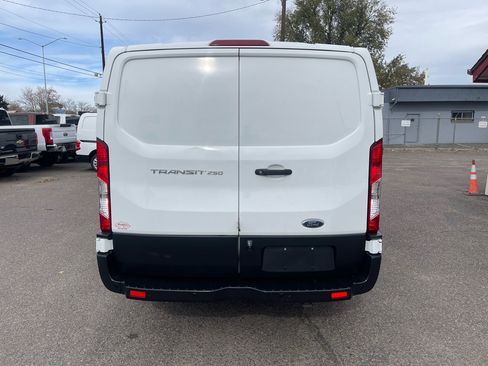 Used 2019 Ford Transit 250 130 Low Roof image 7