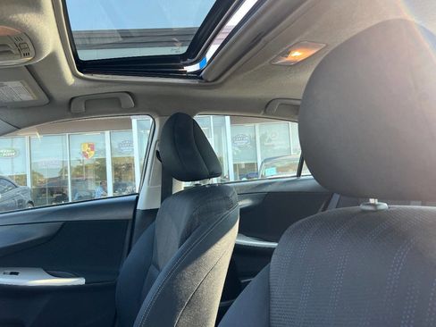 Used 2012 Toyota Corolla S image 16