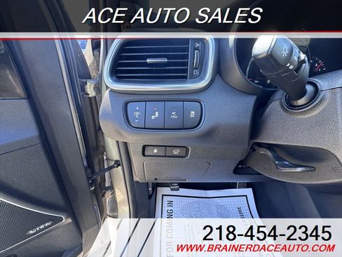 Used 2016 Kia Sorento SX AWD/4WD image 12