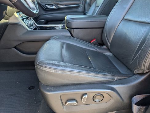 Used 2022 GMC Yukon Denali image 7