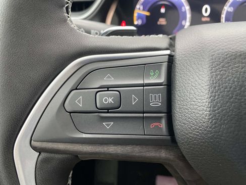 New 2025 Jeep Grand Cherokee Limited image 15