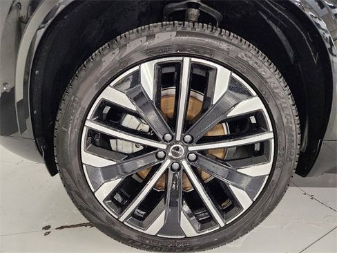 Used 2025 Volvo XC90 B5 Plus image 8