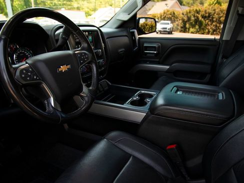Used 2018 Chevrolet Silverado 1500 LTZ Z71 w/ Centennial Edition AWD/4WD image 11
