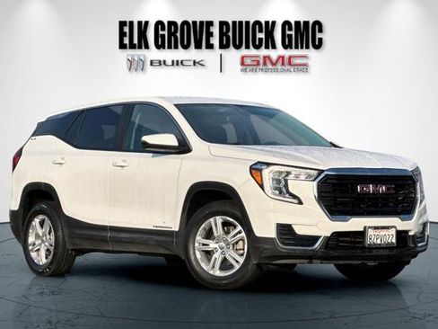 Used 2022 GMC Terrain SLE image 2