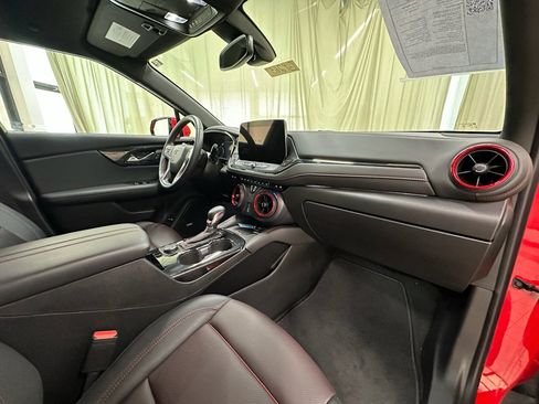 Certified 2023 Chevrolet Blazer RS w/ Enhanced Convenience Package image 17