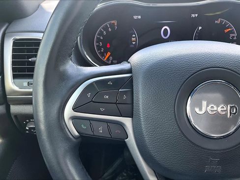 Used 2019 Jeep Grand Cherokee Altitude image 22