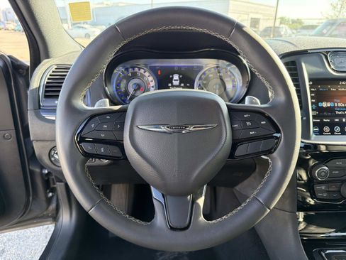 Used 2023 Chrysler 300 S image 8