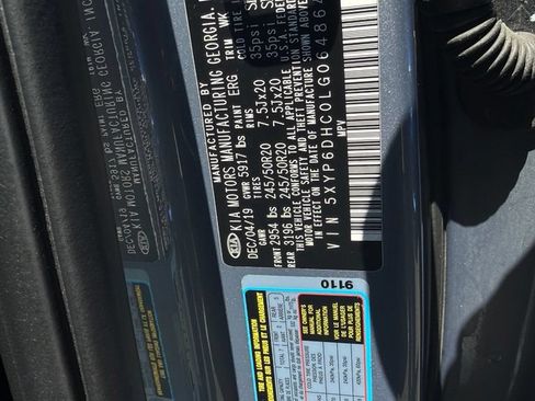 Used 2020 Kia Telluride S AWD/4WD image 23