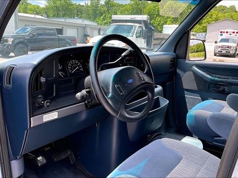 Used 1994 Ford E-350 and Econoline 350 XLT RWD image 13