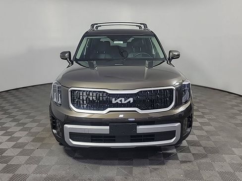 Certified 2025 Kia Telluride EX w/ EX Captain's Chair Package AWD/4WD image 13