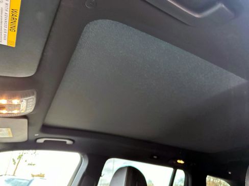 Certified 2025 Mercedes-Benz GLS 450 4MATIC image 31