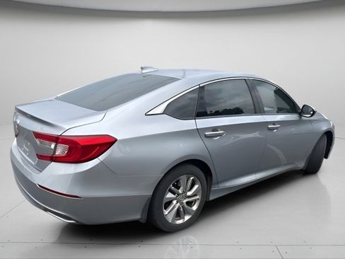 Used 2018 Honda Accord LX image 6