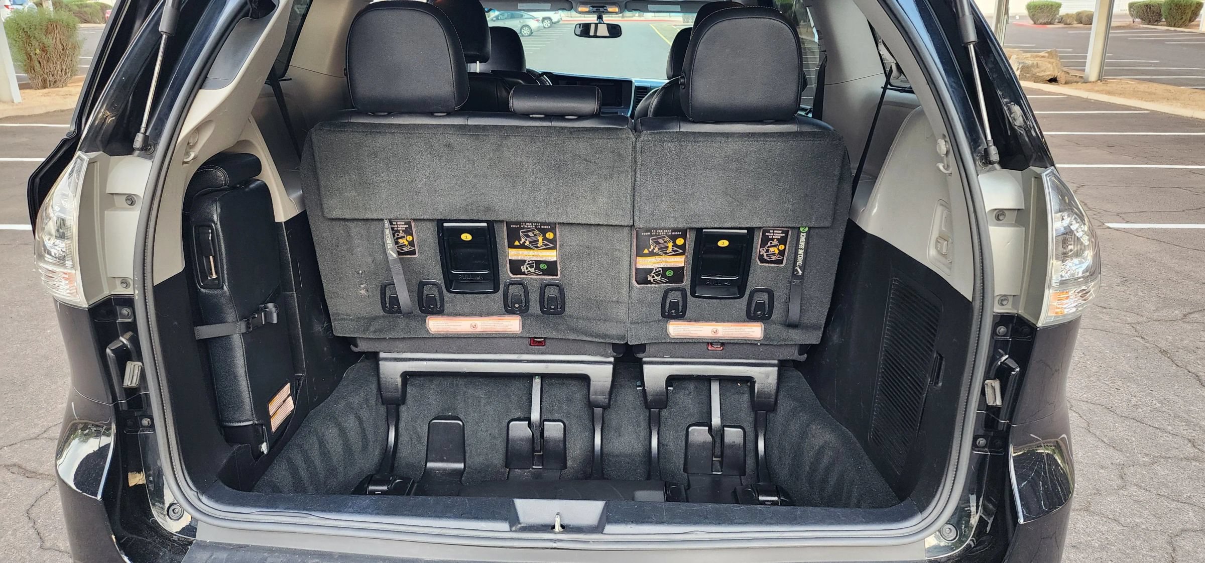 Used 2016 Toyota Sienna SE Premium FWD image 26