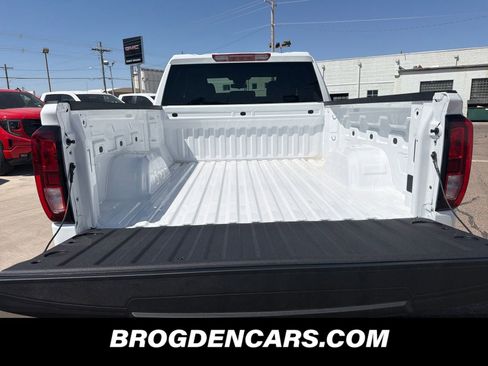 New 2026 GMC Sierra 1500 Pro AWD/4WD image 9