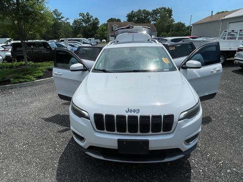 Used 2019 Jeep Cherokee Limited AWD/4WD image 29