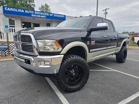 Used 2010 Dodge Ram 2500 Truck Laramie w/ Chrome Accents Group AWD/4WD image 2