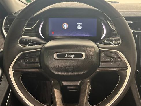 Used 2023 Jeep Grand Cherokee L Limited w/ Luxury Tech Group II image 27