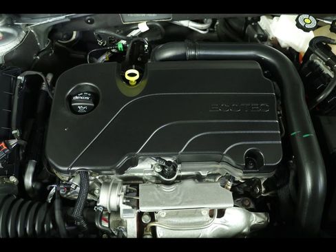 Used 2024 Chevrolet Malibu LT image 20