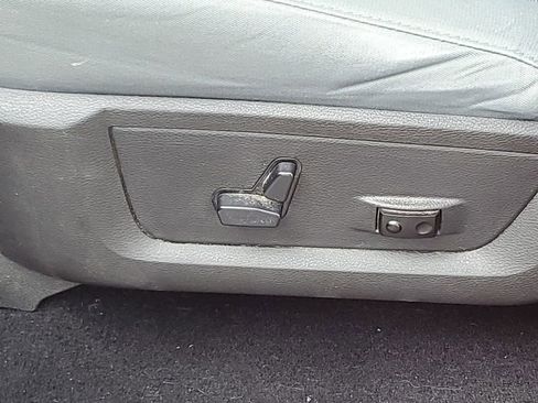 Used 2019 RAM 1500 Big Horn AWD/4WD image 16