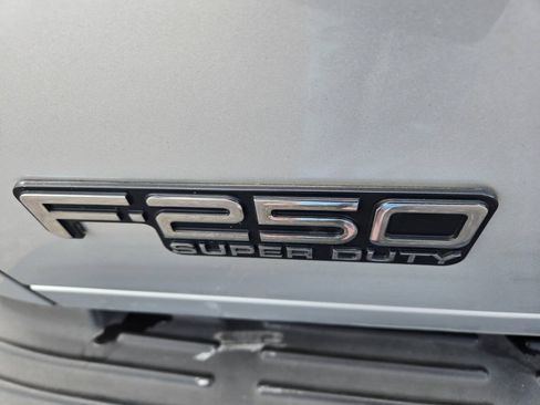 Used 2000 Ford F250 XL AWD/4WD image 12