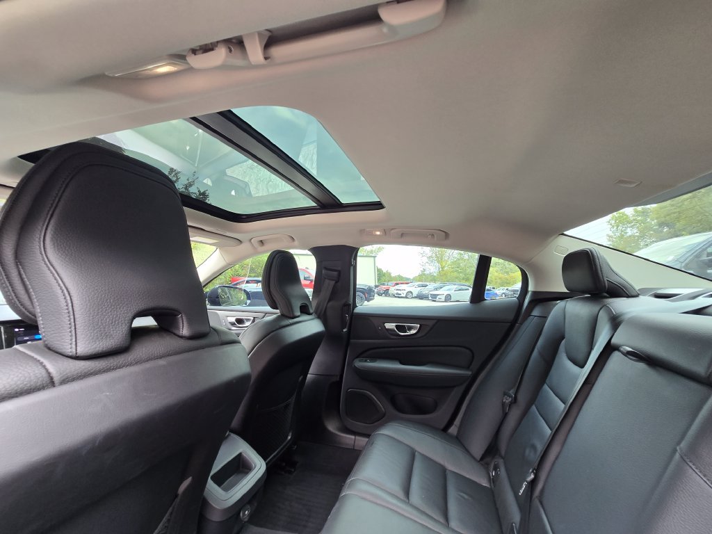 Used 2023 Volvo S60 B5 Plus FWD image 30
