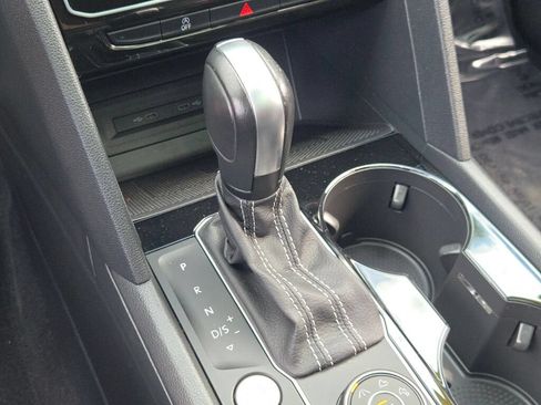 Used 2023 Volkswagen Atlas SEL R-Line AWD/4WD image 34