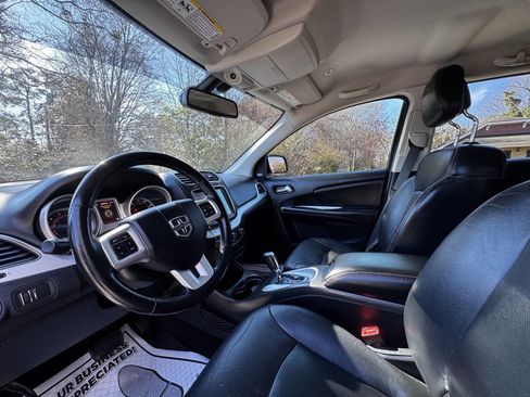 Used 2018 Dodge Journey GT image 9