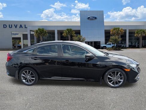 Used 2020 Honda Civic EX image 3