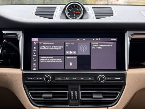 Used 2021 Porsche Macan S image 28