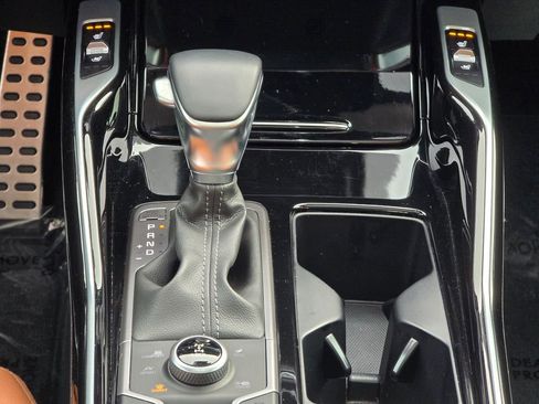 Used 2023 Kia Sorento SX Prestige image 38