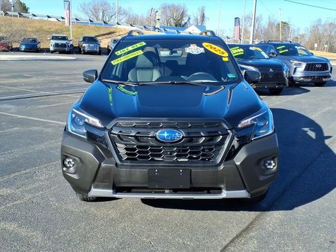 Used 2025 Subaru Forester Wilderness image 2
