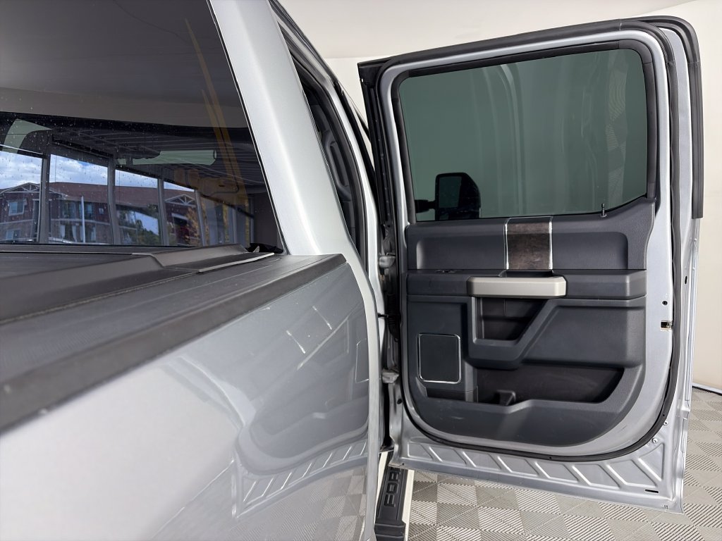 Used 2022 Ford F250 Lariat w/ Lariat Value Package AWD/4WD image 28