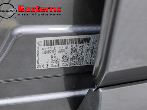 Used 2023 Nissan Rogue S image 49