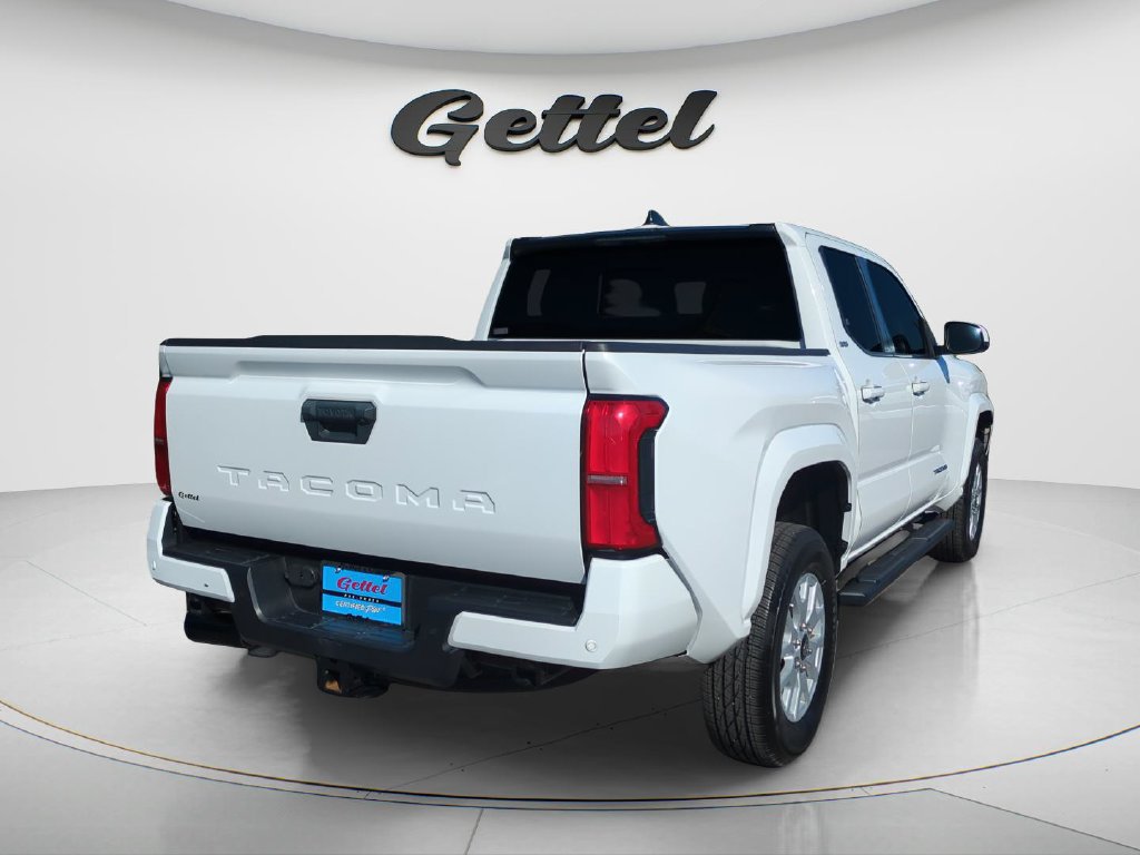 Used 2024 Toyota Tacoma SR5 w/ SR5 Upgrade Package RWD image 4