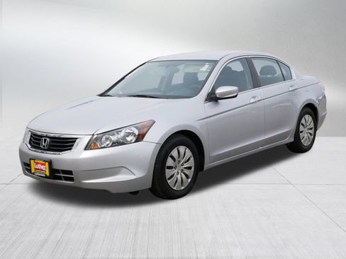 Used 2010 Honda Accord LX image 3