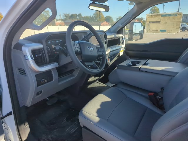 New 2026 Ford F550 4x4 Regular Cab Super Duty image 16