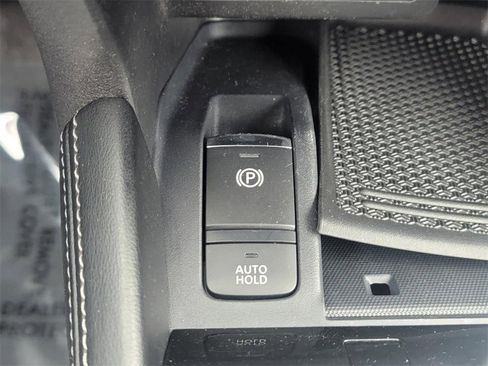 Certified 2024 Nissan Kicks SV image 24